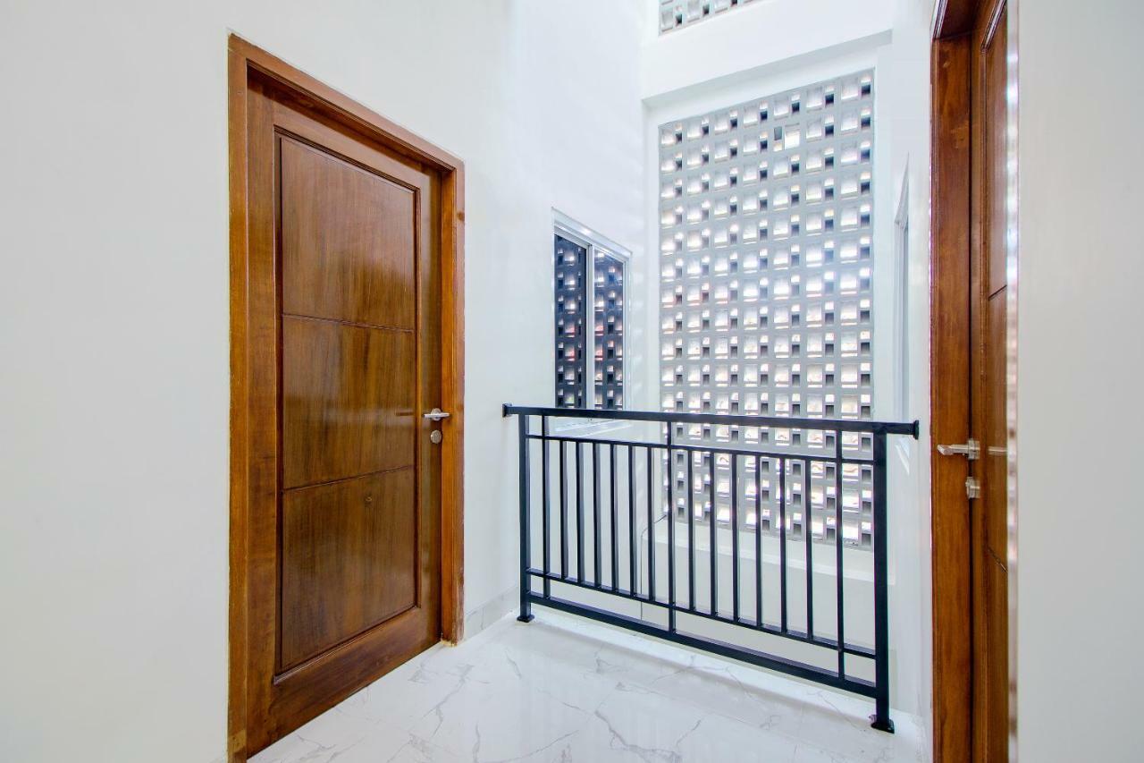 Super Oyo 13I9 88 Exclusive Guesthouse Kejayan Exterior photo